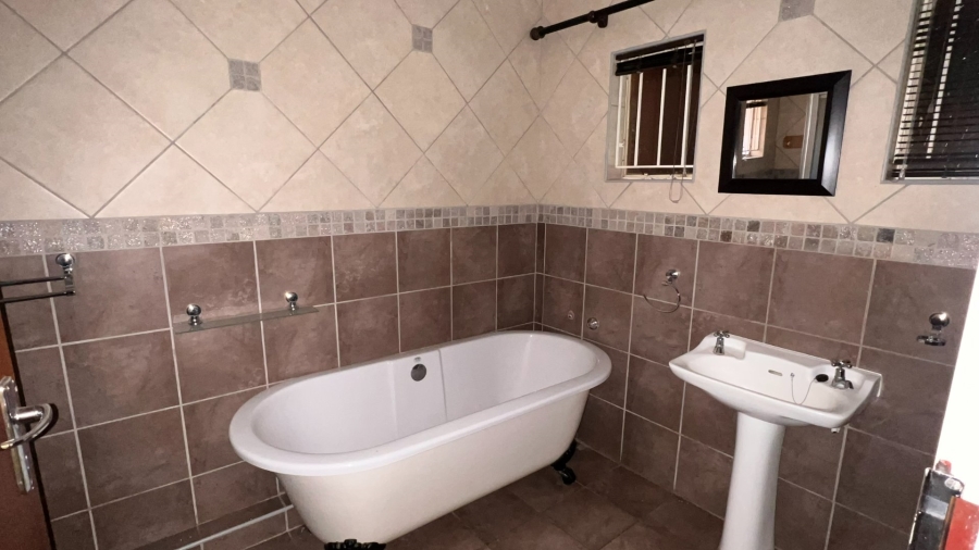 3 Bedroom Property for Sale in Fichardt Park Free State
